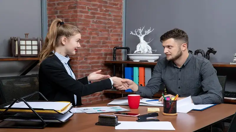 consultant wiufamcta jivbcqu